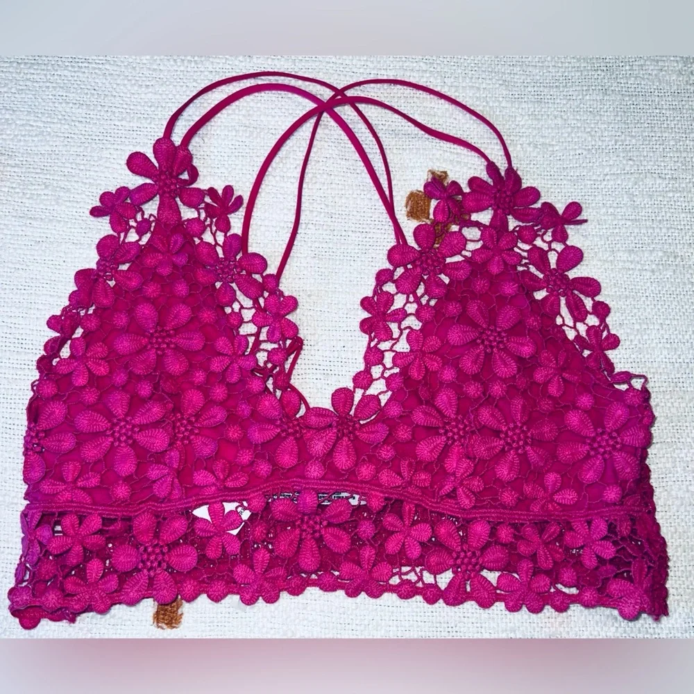 NWT 💘Free People MISS DAZIE floral lace crochet bralette MED Berry fuchsia pink - Picture 2 of 12